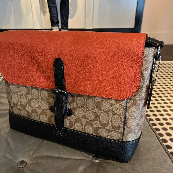 Coach c8142 Hudson Messenger In Colorblock Signature Canvas - Picture 3 of 7